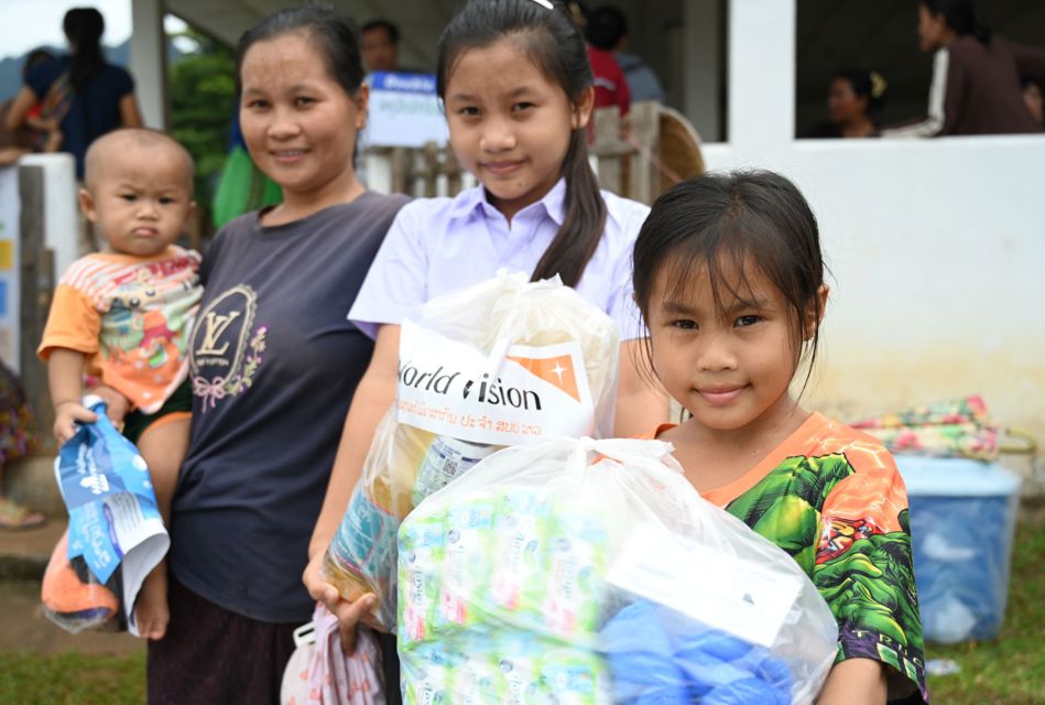 How do charity savings groups work? | World Vision UK